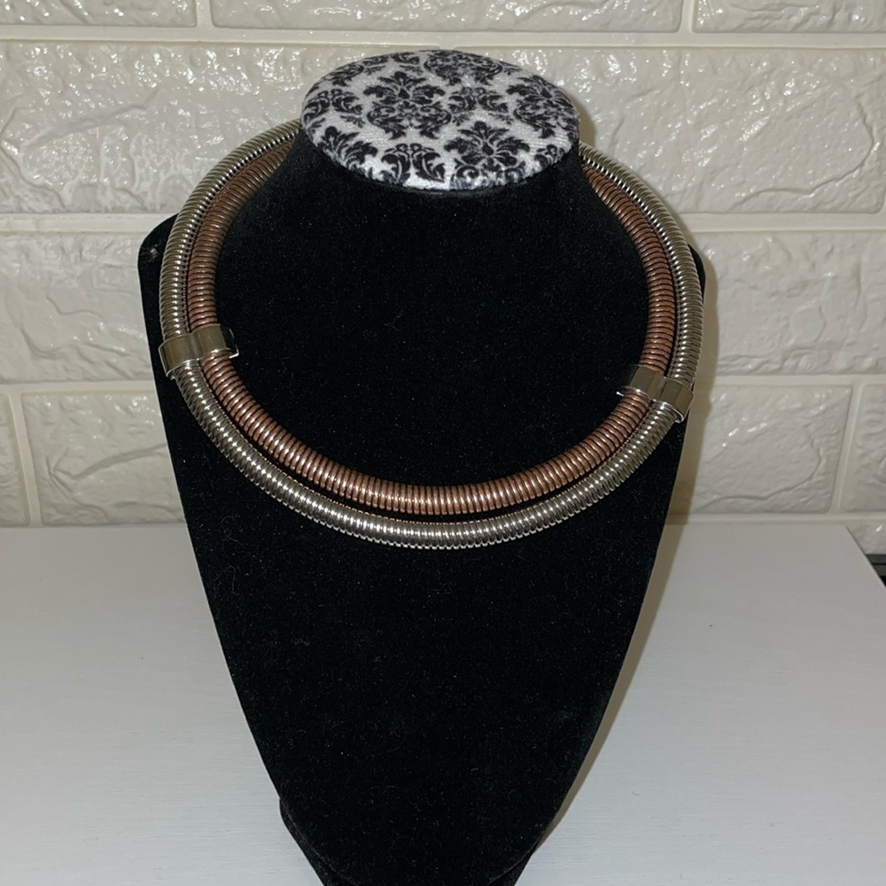 Two tone choker.